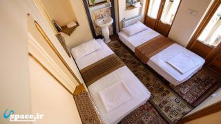 اتاق 106 اقامتگاه بوم گردی آنا - شیراز